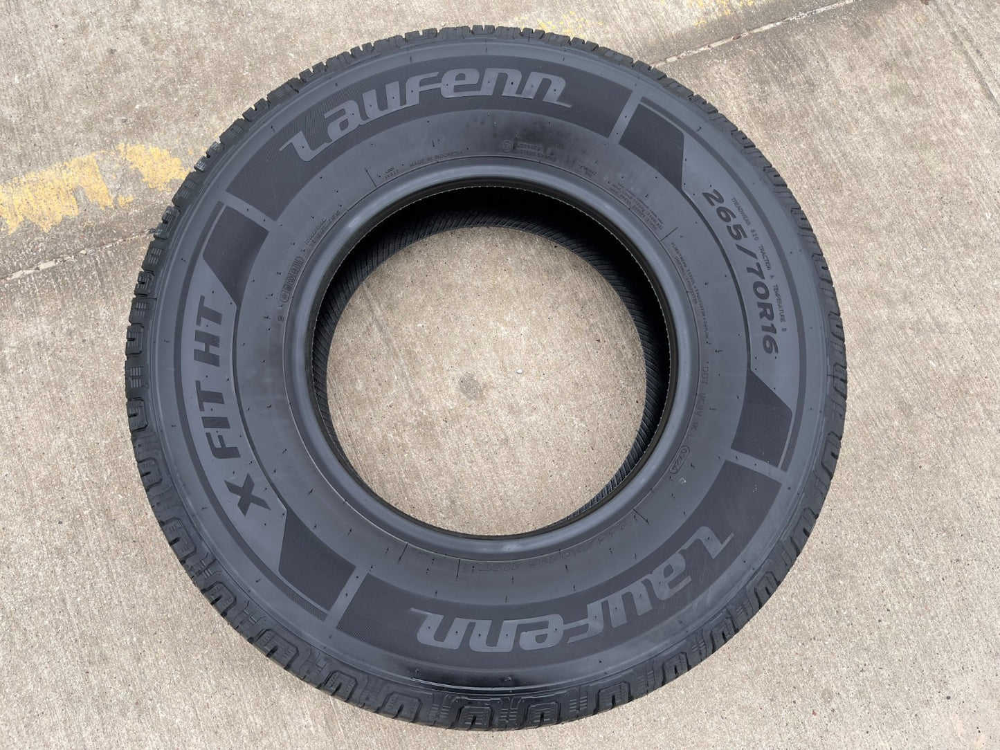(1) 265/70/16 Laufenn X Fit H/T tire 265/70R16 112T NEW