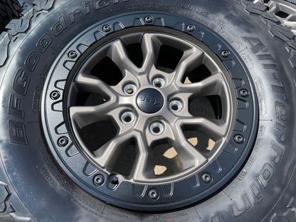 17" Jeep Wrangler 392 Gladiator Rubicon OEM BEADLOCK wheels rims SET 9304 95240