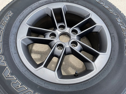 17" Jeep Wrangler Gladiator OEM 9158 9197 wheel rim GRAY spare