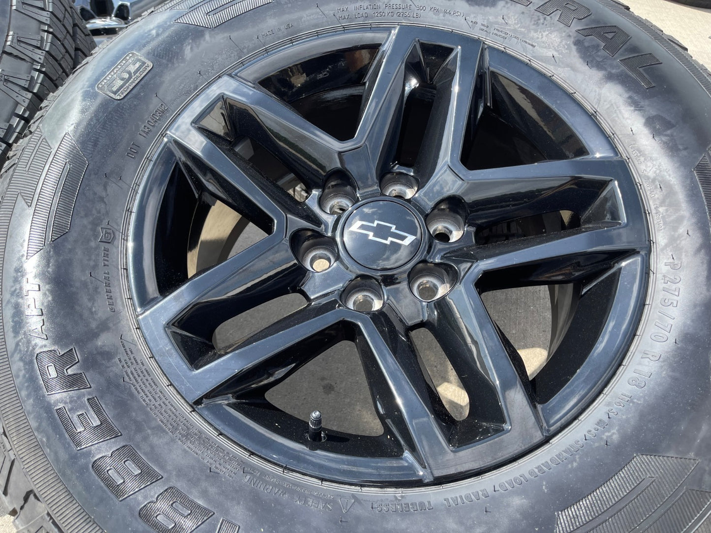 18" Chevy Silverado ZR2 Tahoe TRAIL BOSS Sierra OEM 5911 wheels rims GENERAL A/T
