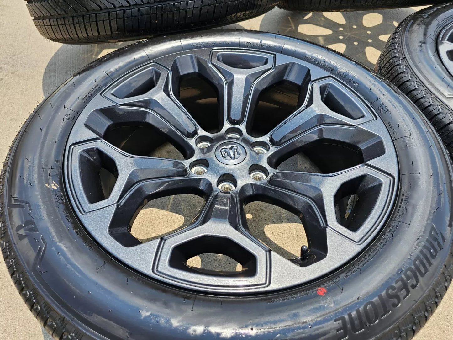 22" Dodge Ram 1500 OEM Laramie wheels LIMITED Gray 2685 2727 tires NEW