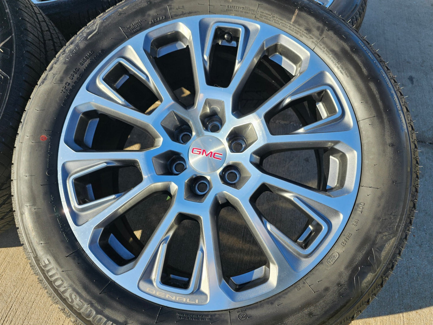 22" GMC Yukon Sierra DENALI OEM wheels rims Tahoe 2023 2024 2025 2026 NEW