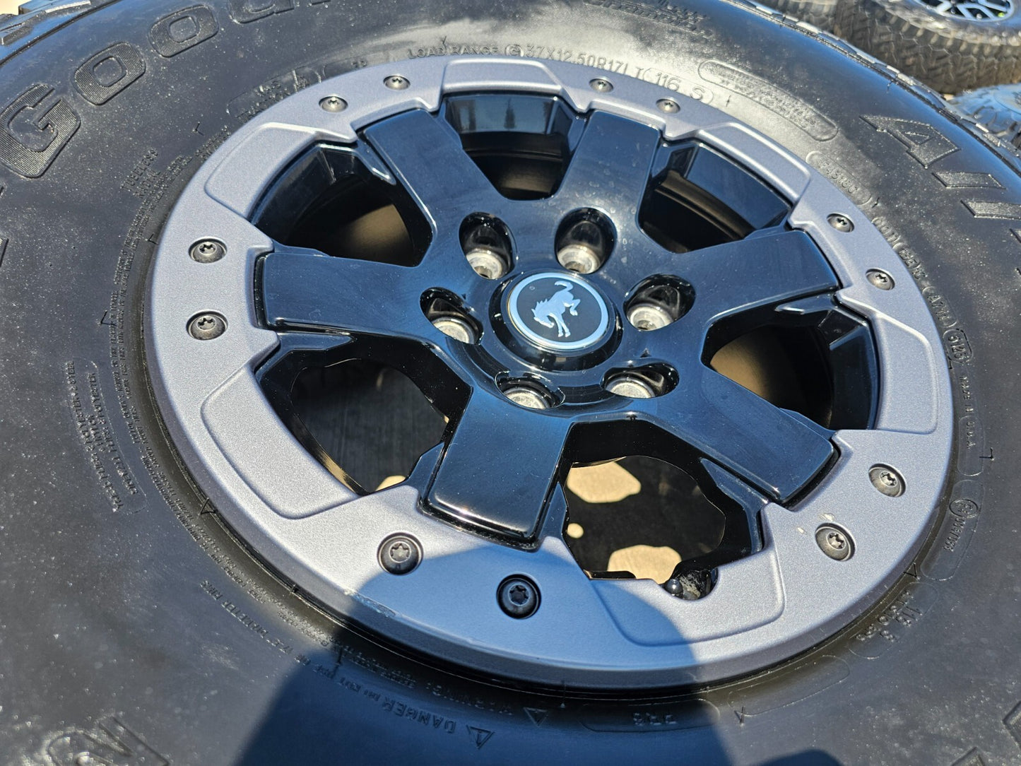 17" Ford Bronco HERITAGE OEM 10386 wheels rims BEADLOCK 2024 2025 2026 NEW 37"