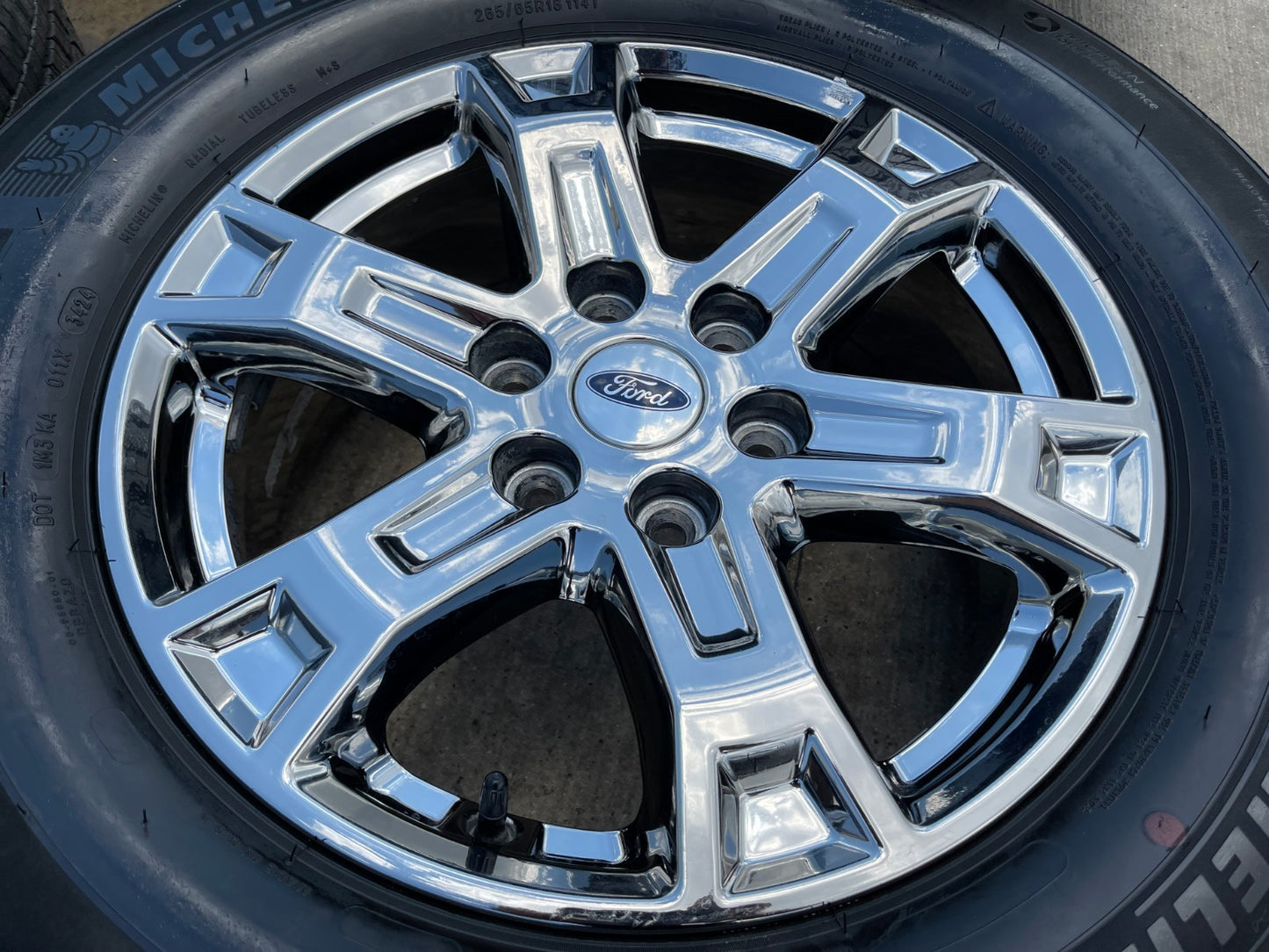 18" Ford F-150 Expedition OEM 10343 chrome rims wheels 2024 2025 2026 MICHELIN