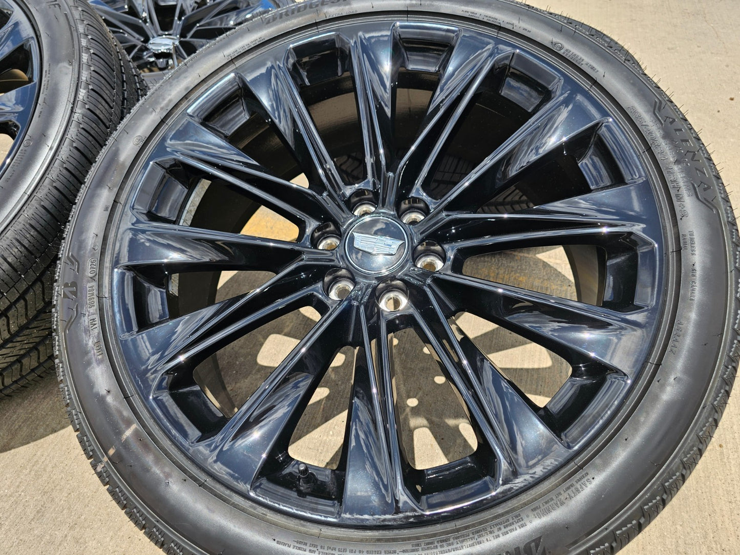 24" Cadillac Escalade V OEM ONYX wheels rims 2023 2024 2025 2026 2027 NEW