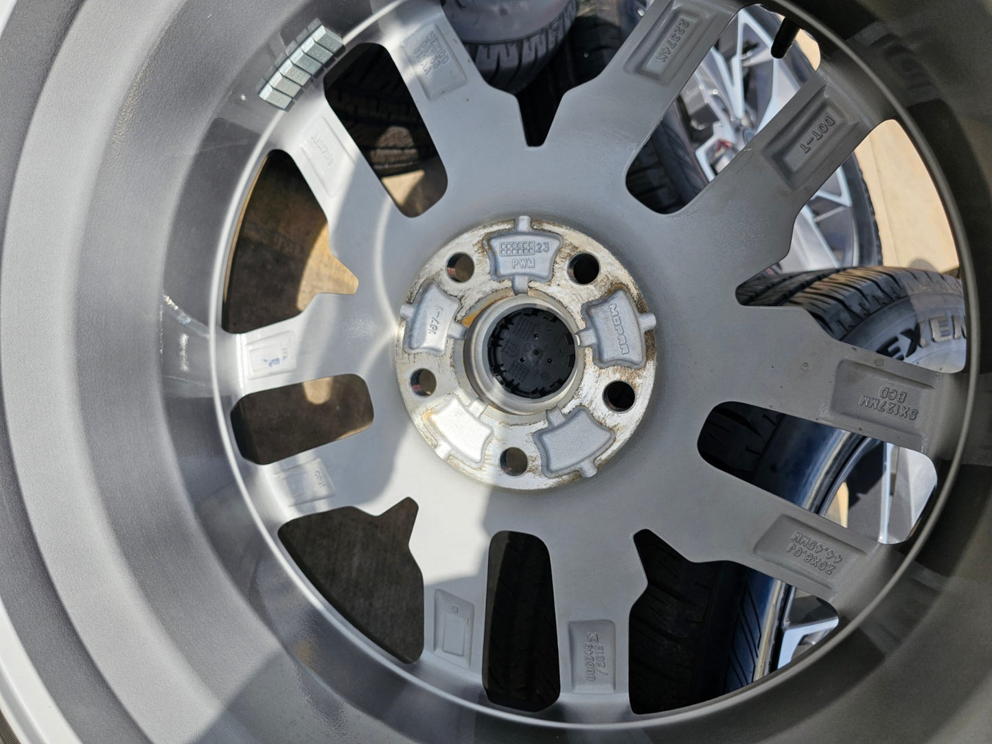 20" Jeep Wrangler Rubicon 4XE OEM 9333 wheels rims Gladiator 2024 2025 2026