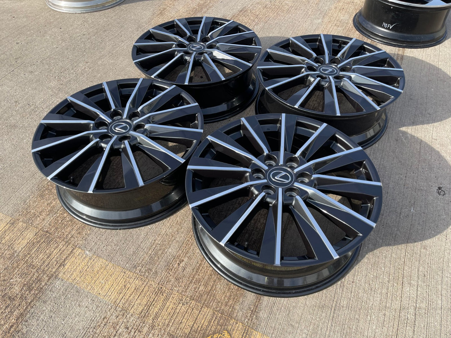 22" Lexus GX550 OEM wheels rims Toyota Land Cruiser Tundra 78519 LX600 2026 NEW