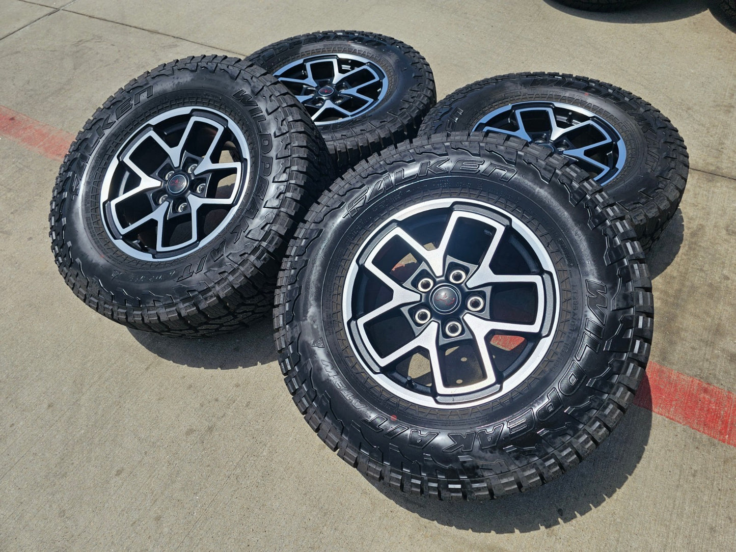 17" Jeep Wrangler Rubicon OEM wheels rims Gladiator tires A/T3 2025 NEW