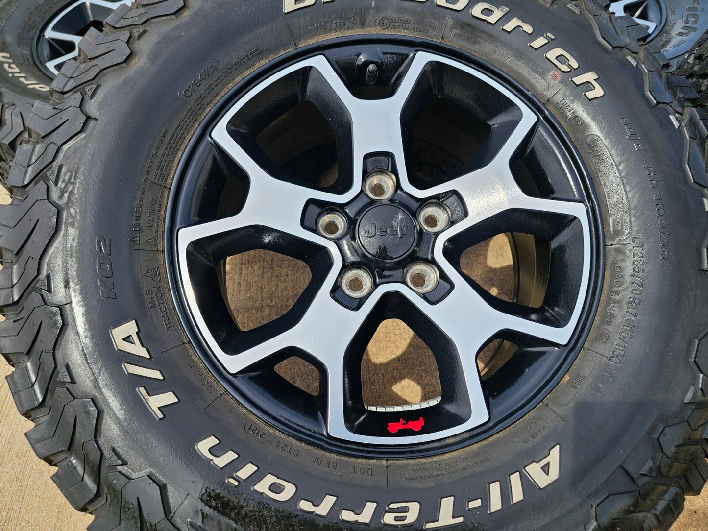 17" Jeep Wrangler Rubicon OEM 9218 Black wheels rims Gladiator BFG 33"