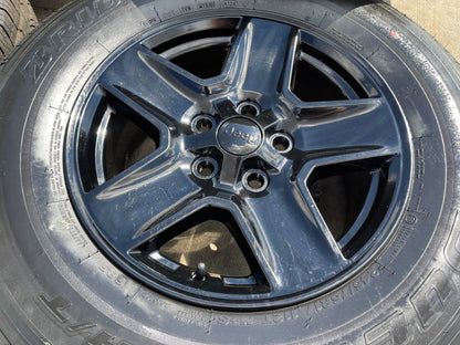 17" Jeep Wrangler Gladiator BLACK OEM wheels rims 9235 tires BRIDGESTONE NEW