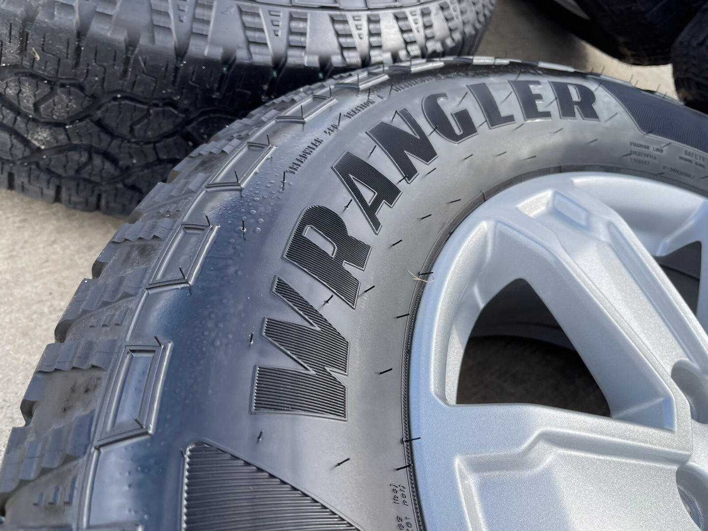 17" Ford Ranger OEM 10587 FX-4 wheels rims tires BRONCO 2024 2025 2026 2027 NEW