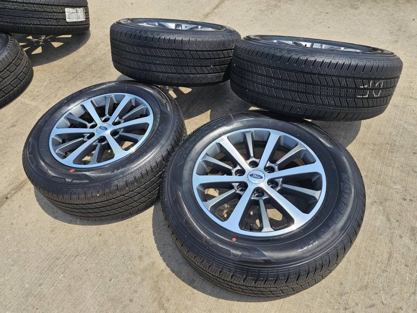 18" Ford F-150 Expedition 10142 OEM rims wheels tires NEW