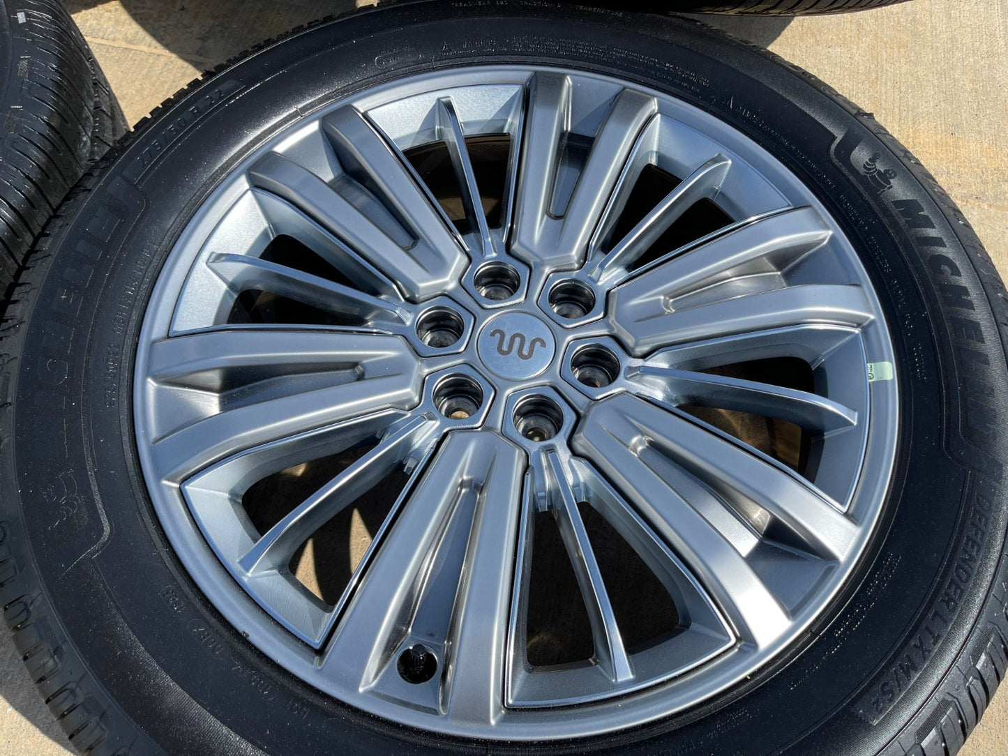 22" Ford F-150 LIMITED OEM rims wheels 10622 Expedition 2025 2026 MICHELIN NEW