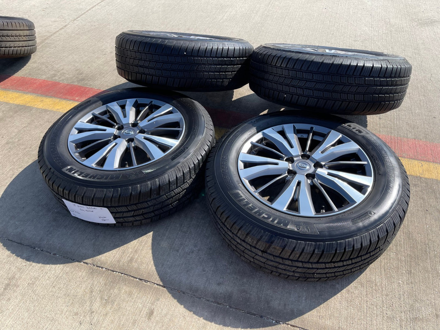 18" Nissan Pathfinder Murano FX35 FX45 QX60 OEM 62742 wheels rims MICHELIN