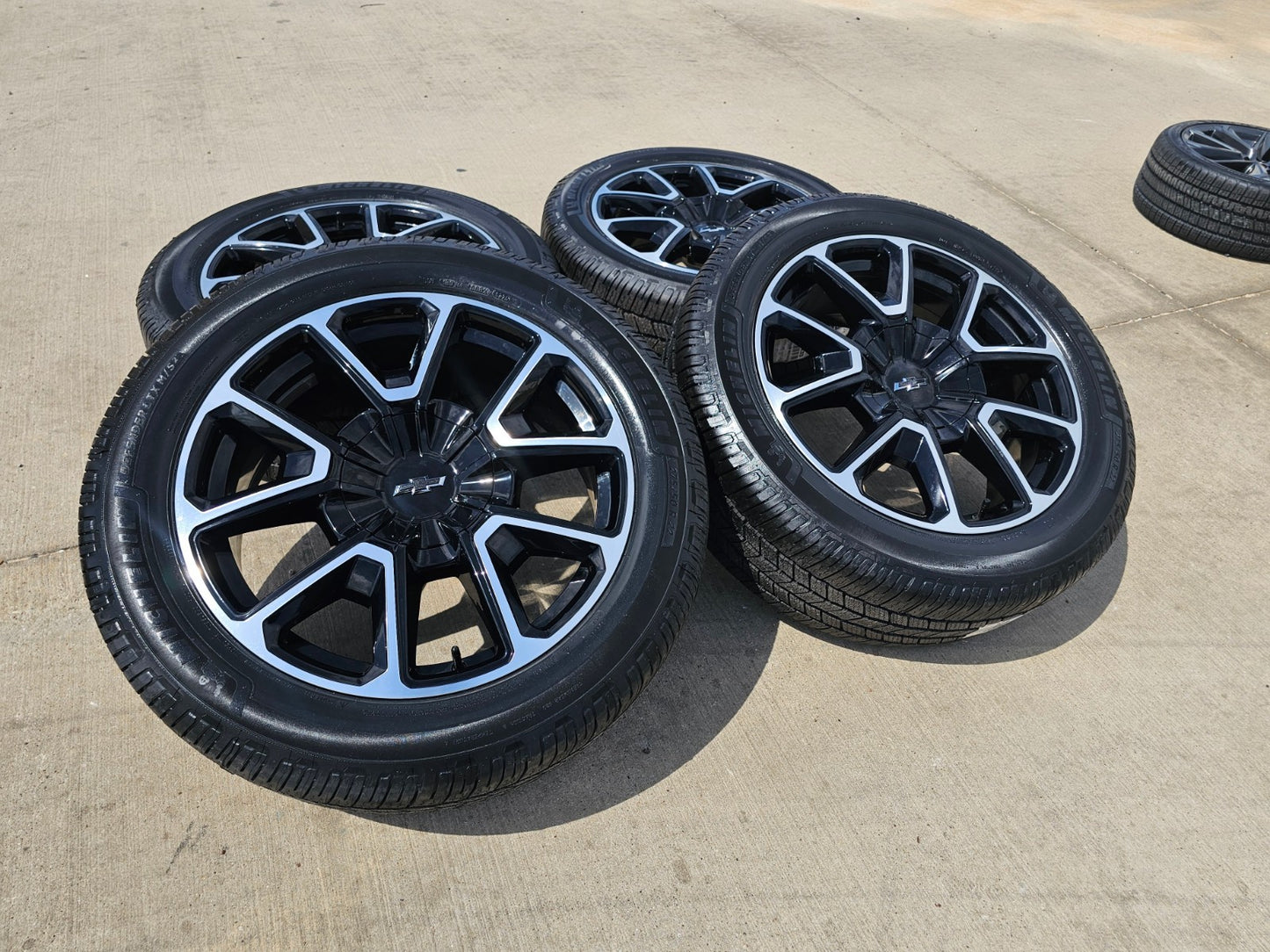22" Chevy Tahoe Suburban RST OEM 14035 wheels rims SET Silverado 2025 2026 NEW