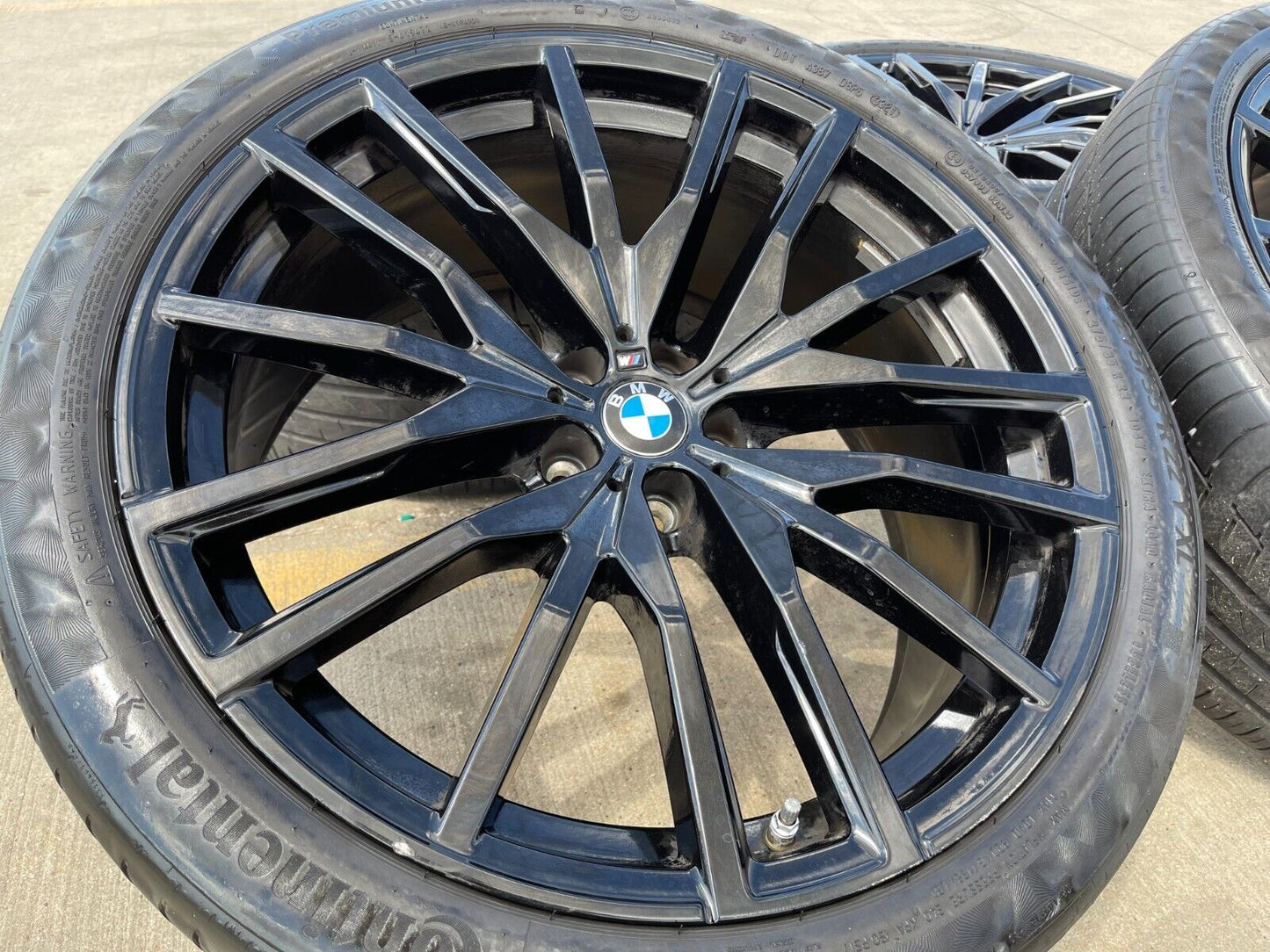 22" BMW X5 OEM Series wheels rims X6 86471 86474 tires 2021 2022 2023 2024