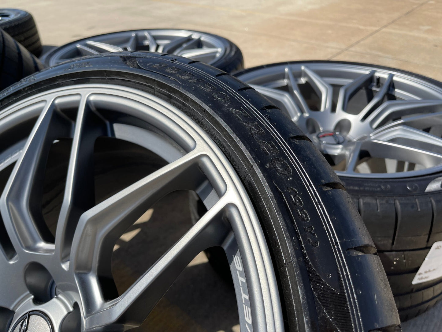 20" + 21" Chevy Corvette Z06 C8 OEM wheels rims 95580 95581 tires 2023 2024 2025