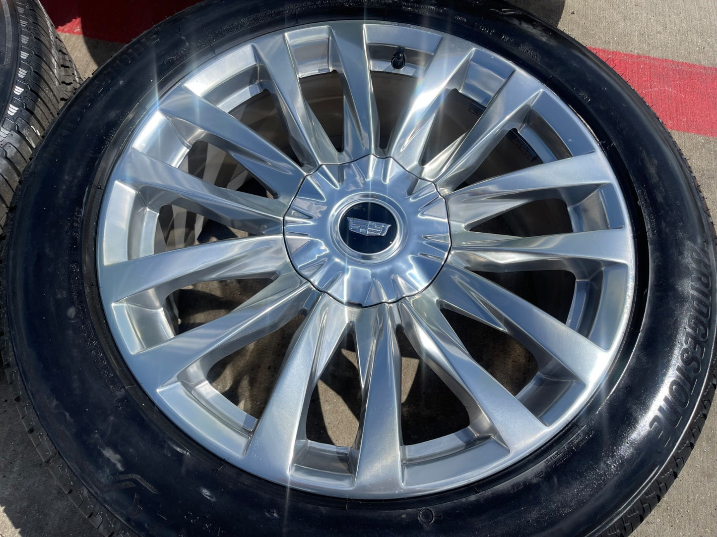 22" Cadillac Escalade Platinum OEM wheels rims 95026 4873 tires SET NEW