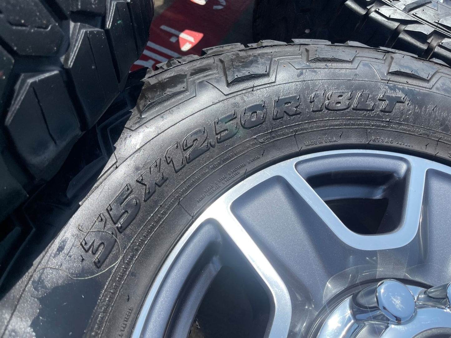 18" Ford F-250 F-350 Lariat FX-4 OEM wheels 10480 10298 SET tires NITRO 35"