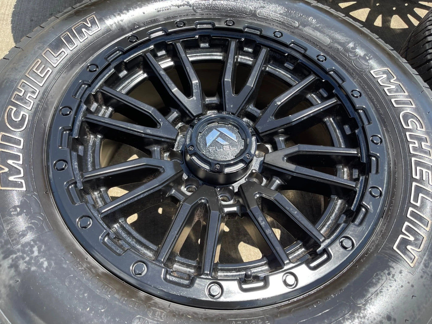 20x9 FUEL Rebel D680 Chevy Dodge Ram 2500 3500 wheels rims 8x165 8x6.5 tires