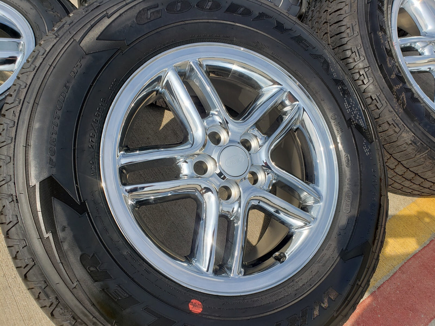 (5) 18" Land Rover DEFENDER Range OEM 72165 wheels rims NEW