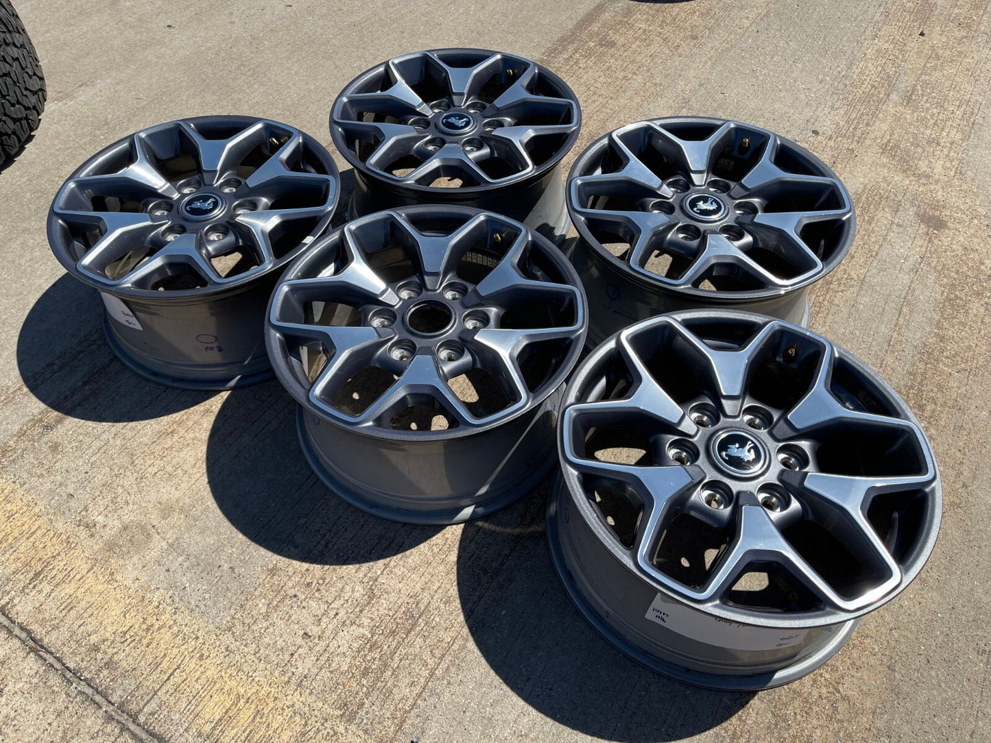 (5) 17" Ford Bronco OEM 95229 10387 wheels rims Ranger 2024 2025 2026 2027 NEW