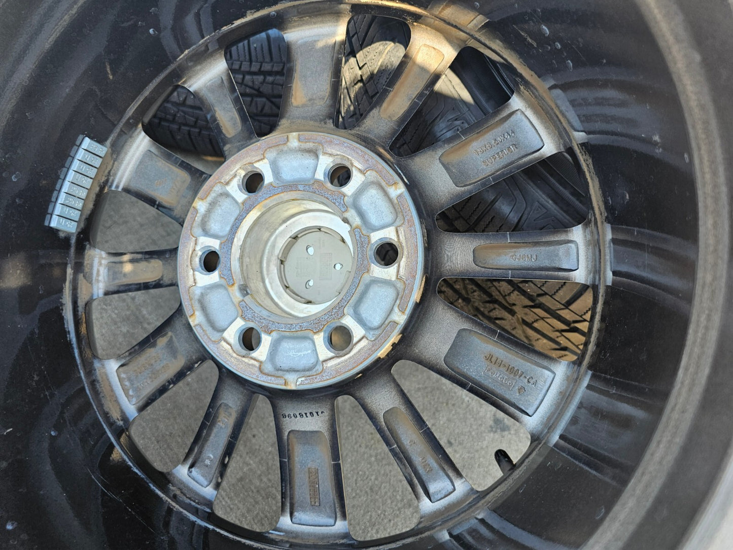 18" Ford F-150 Expedition 10142 OEM rims wheels tires