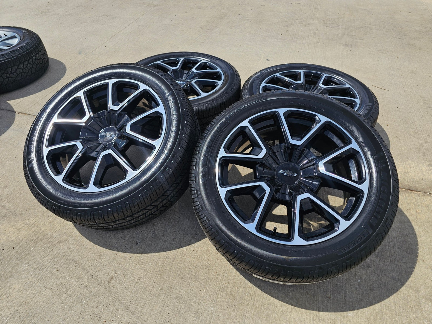 22" Chevy Tahoe Suburban RST OEM 14035 wheels rims SET Silverado 2025 2026 NEW