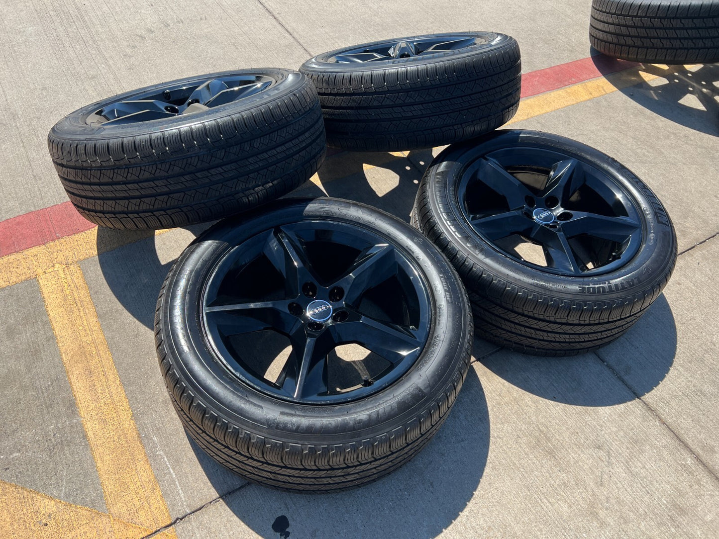 19" Audi Q7 Q8 OEM wheels rims 97749 VW Atlas Q5 NEW