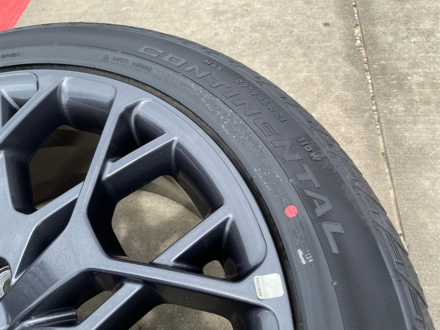 21" Jeep Grand Cherokee L OEM wheels rims 9291 Durango tires SET CONTINENTAL