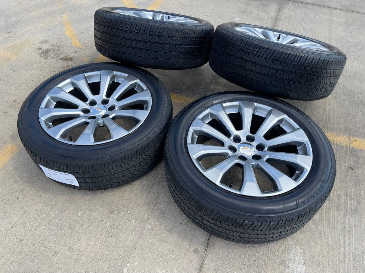 22" Chevy Silverado High Country OEM 5922 wheels rims Tahoe BRIDGESTONE SET