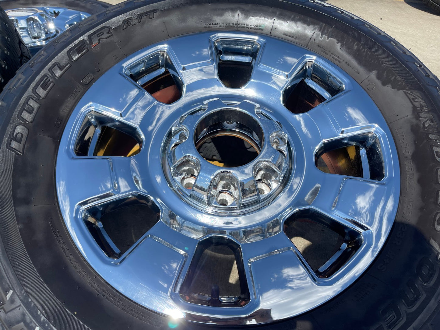 20" Ford F-250 F-350 OEM 10295 25085 10552 chrome Lariat wheels rims tires