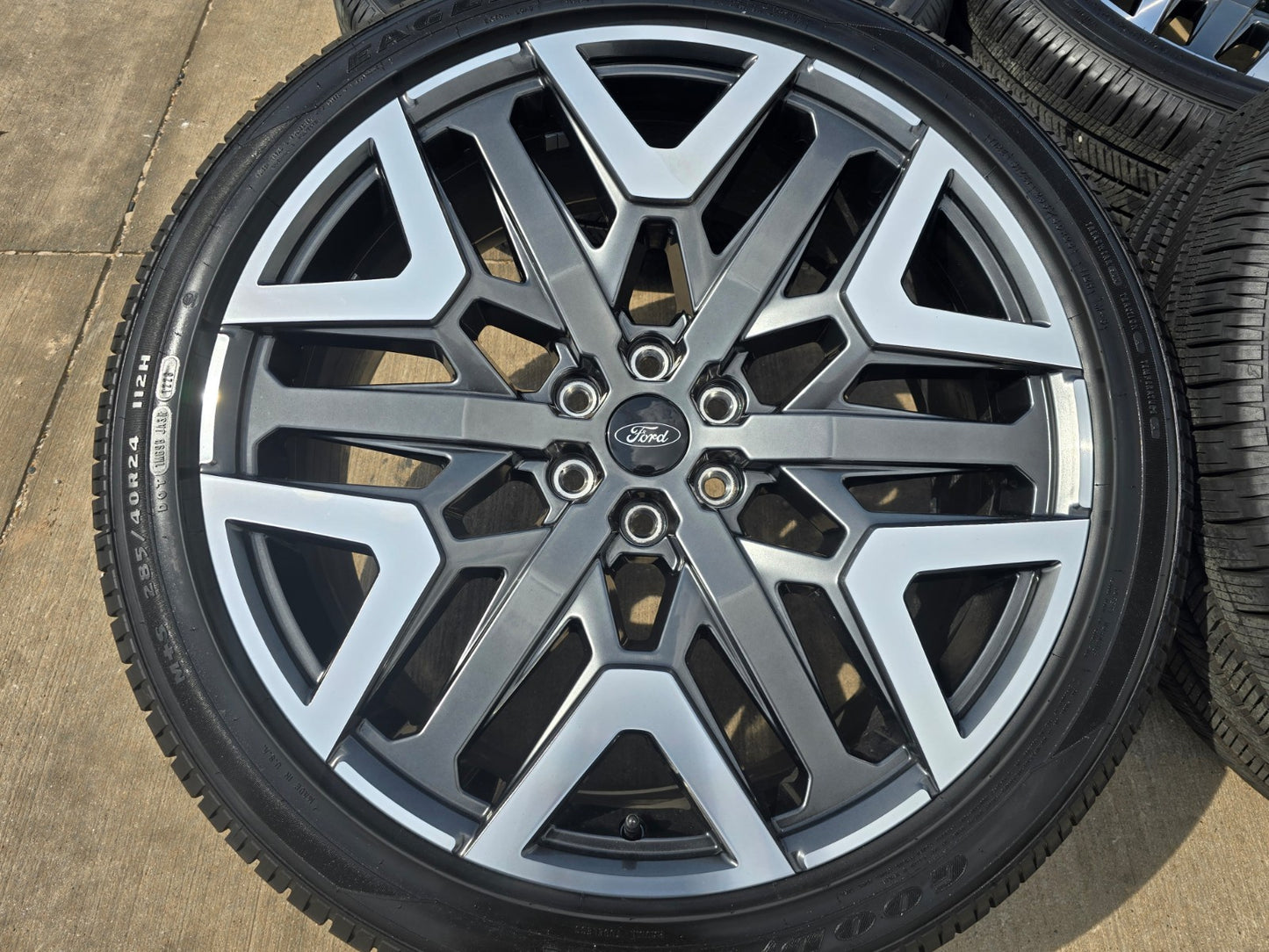 24" Ford F-150 LIMITED Plus OEM rims wheels Expedition 2025 2026 2027 NEW