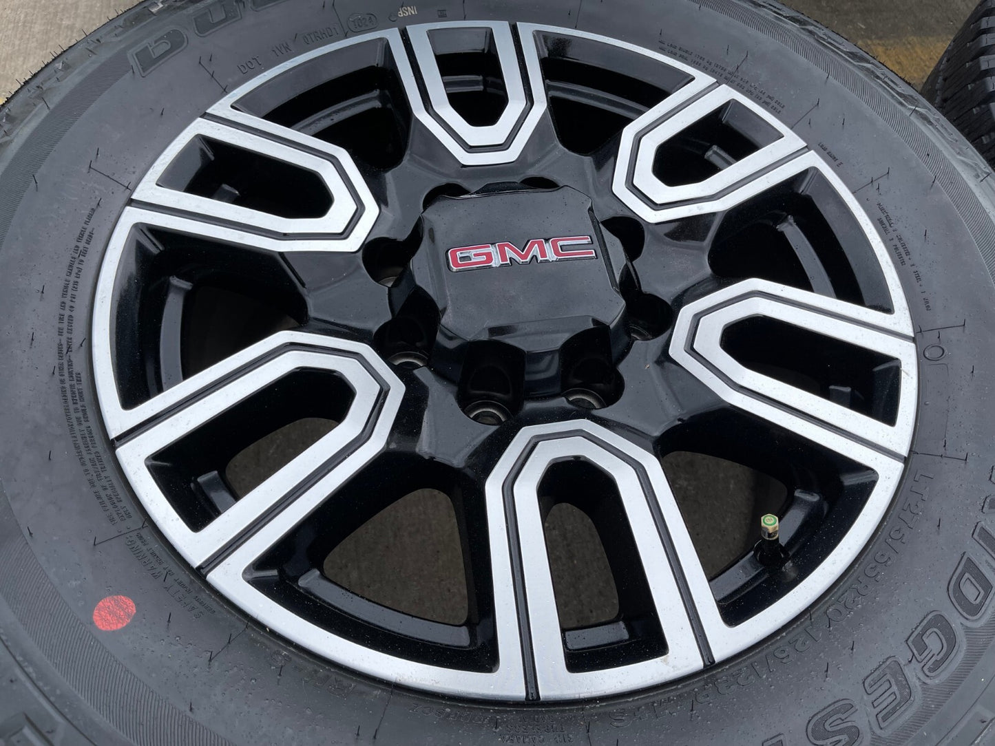 20" GMC Sierra AT4 2500 3500 OEM wheels rims 5950 Silverado 2023 2024 2025 2026