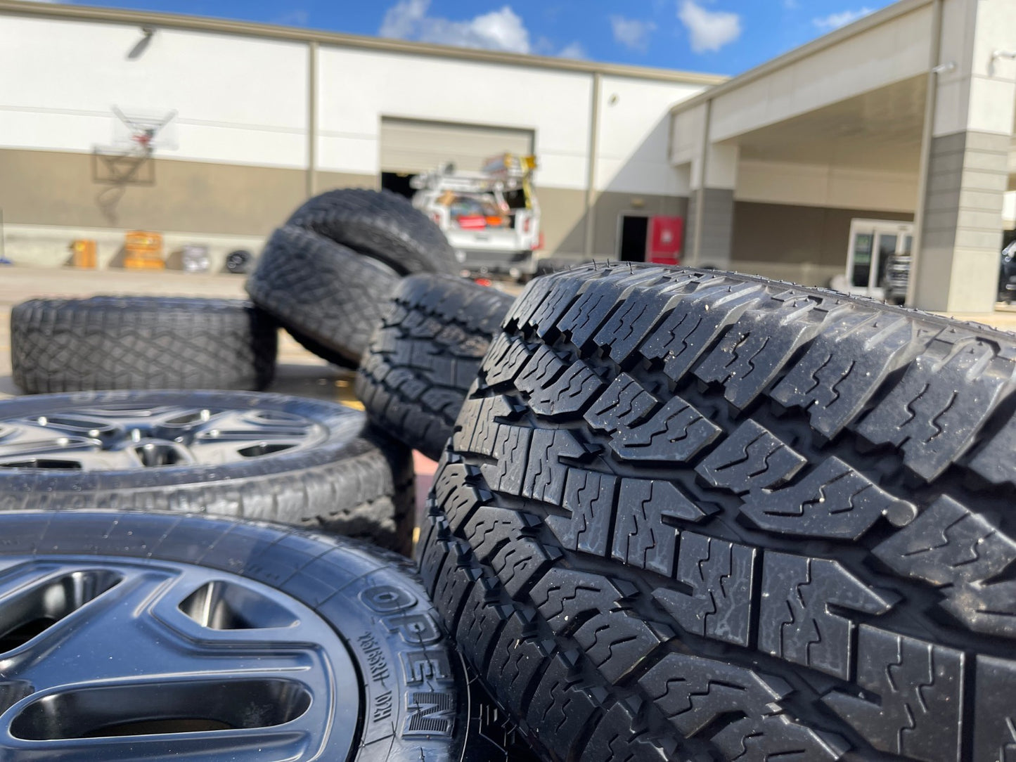 17" Jeep Cherokee wheels OEM rims Compass Renegade 9199 black DISCOUNTED