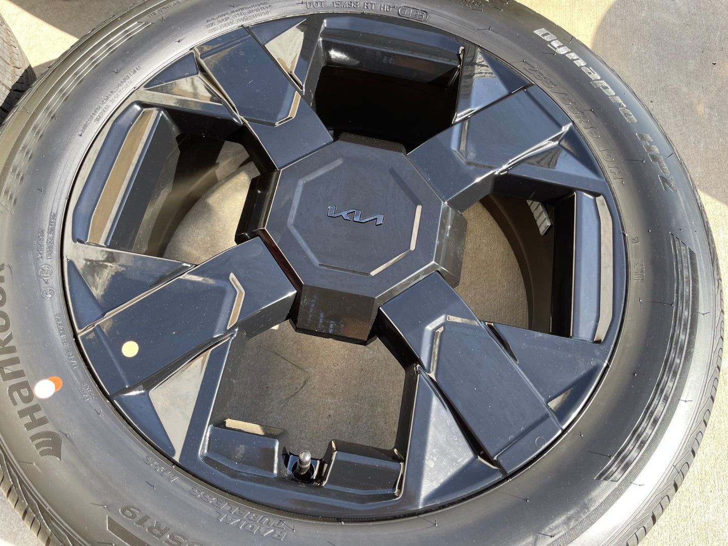 19" Kia Telluride OEM wheels rims Sportage Sorento Sedona SET 2025 2026 2027 NEW