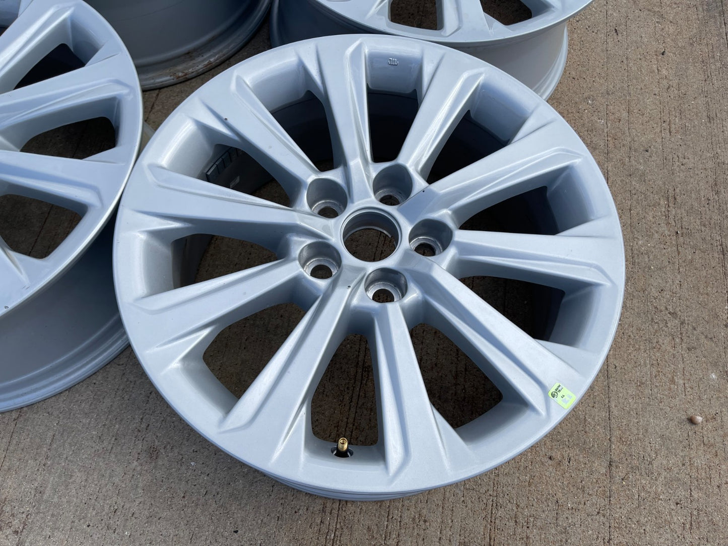 18" Toyota Grand Highlander OEM 10525 wheels rims Lexus TX350