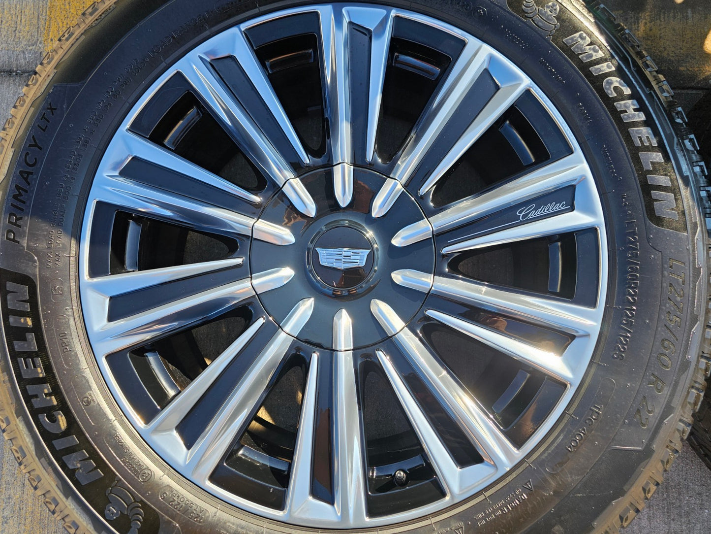 22" Cadillac Escalade IQ PLATINUM EV OEM wheels rims 2500 Hummer 2025 2026 NEW