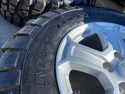 17" Jeep Wrangler Rubicon OEM wheels rims 9216 Gladiator BFG KM2 M/T