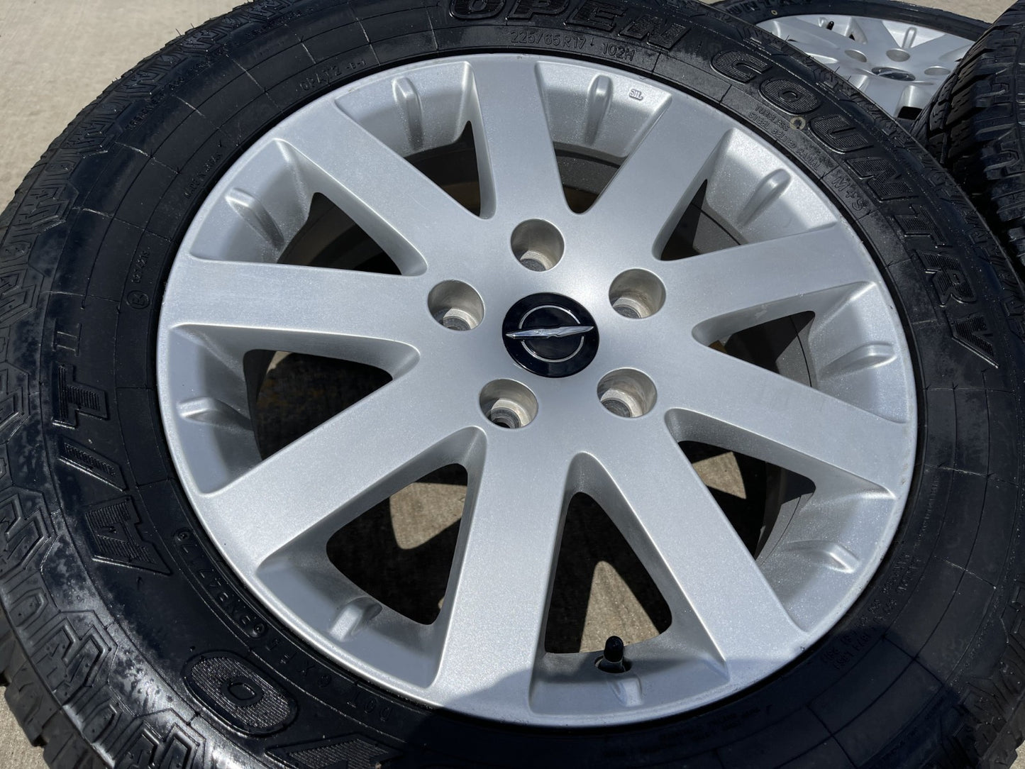 17" Jeep Grand Cherokee OEM wheels rims 2401 tires 2012 2015 2018 DISCOUNTED