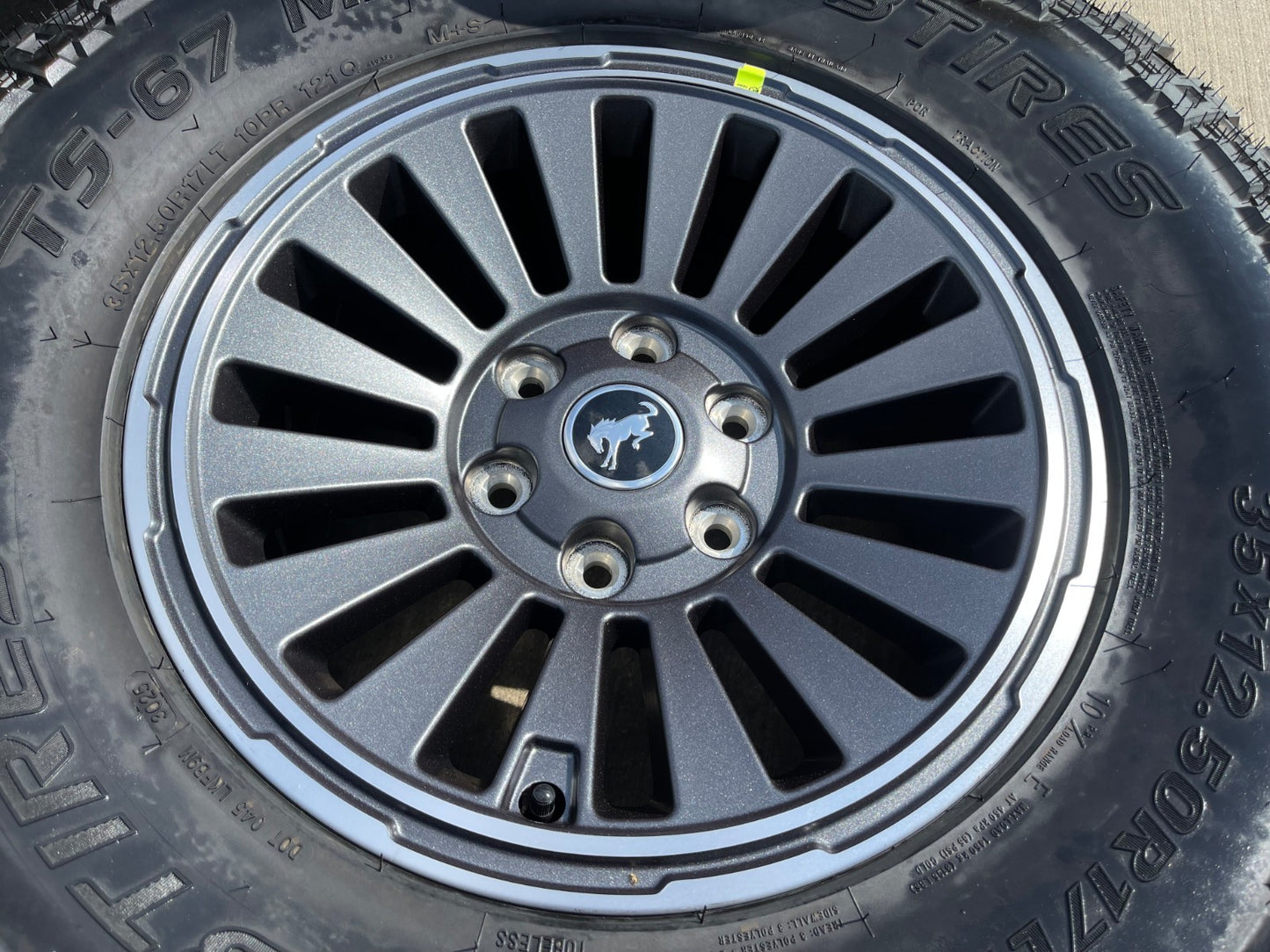 17" Ford Bronco HERITAGE Edition wheels rims 2024 2025 2026 tires 35"