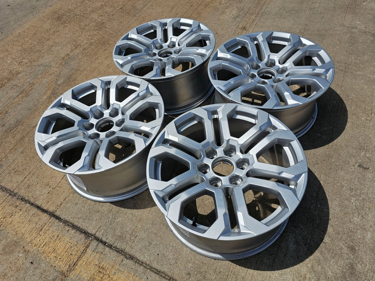 20" Chevy Colorado OEM wheels rims 95780 Silverado Suburban GMC Canyon 2024 2025