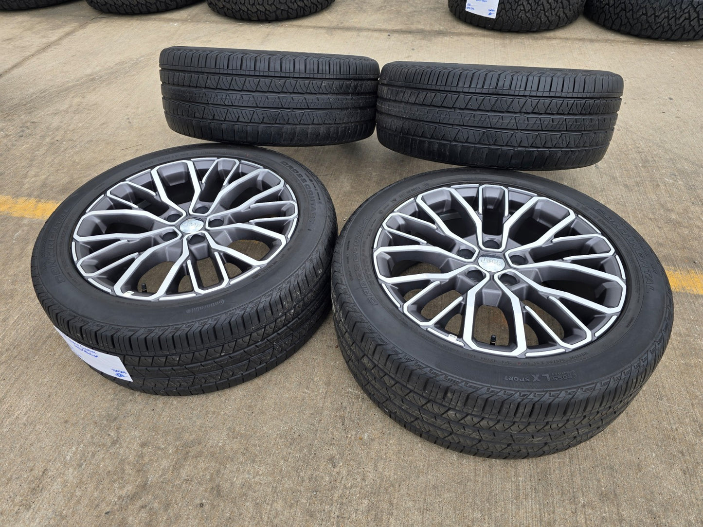 21" Jeep Grand Cherokee L OEM wheels rims 9290 Durango CONTINENTAL