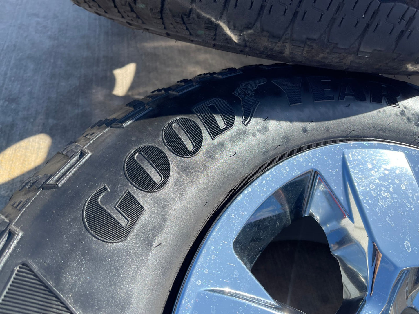 18" Ram 1500 OEM CHROME 2669 wheels rims 2021 2022 2023 2024 2025 2026 GOODYEAR