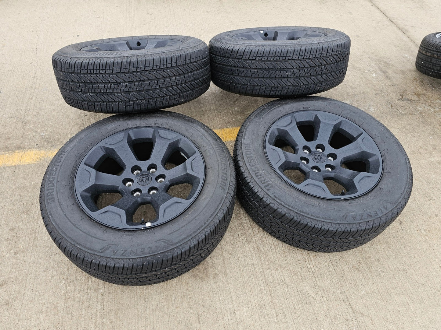 20" Dodge Ram 1500 OEM Laramie Black 2680 wheels rims 2024 2025 2026 BRIDGESTONE