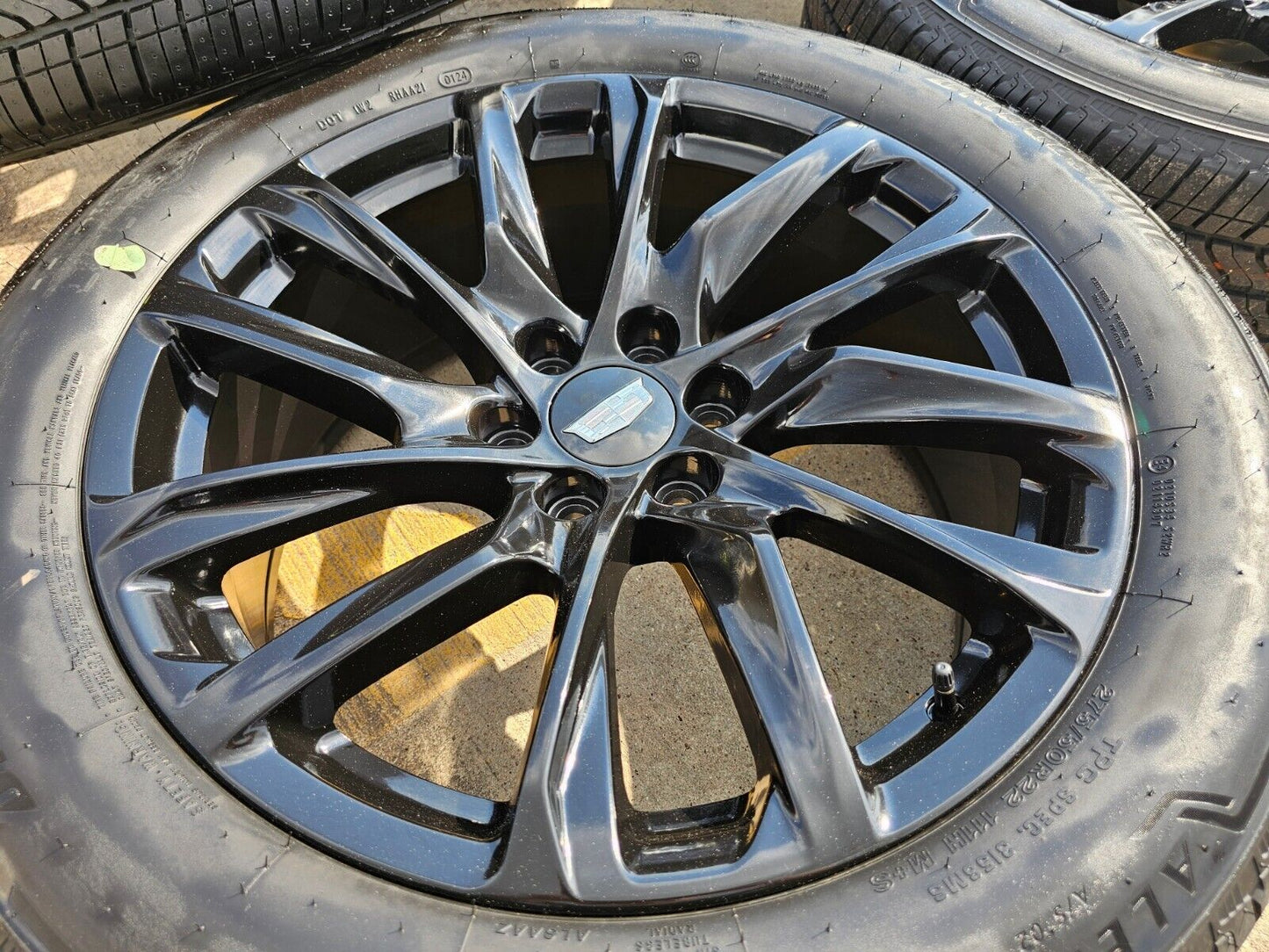 22" Cadillac Escalade Chevy Tahoe OEM Replica 95027 wheels rims 2023 2024 NEW