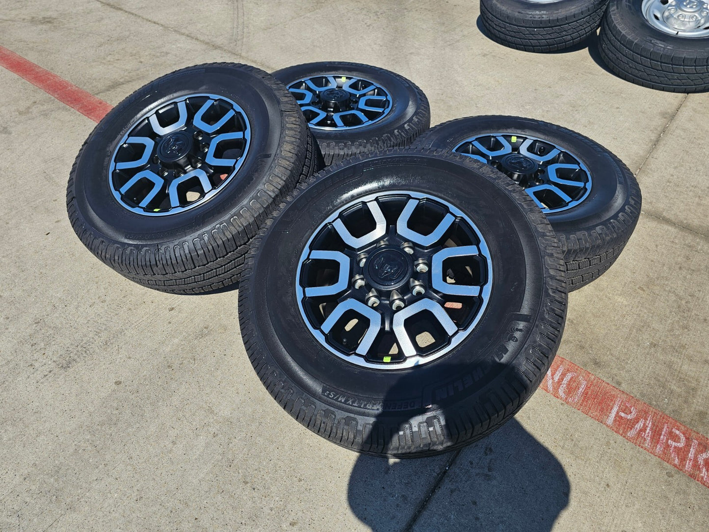 18" Ram 2500 3500 LARAMIE OEM wheels rims 2694 tires MICHELIN NEW