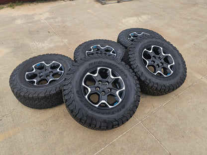 17" Jeep Wrangler Rubicon OEM wheels rims Gladiator 96832 9282 BFG KO2 A/T 33"