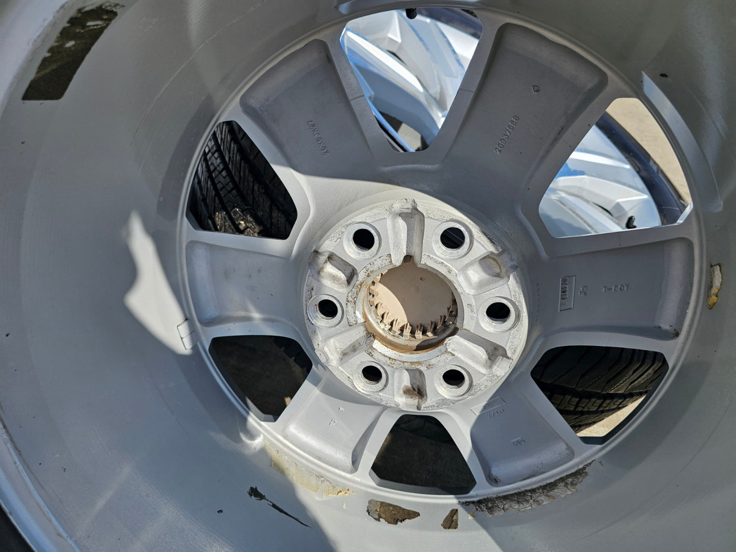 20" GMC Sierra Yukon Denali OEM 5650 wheels rims tires