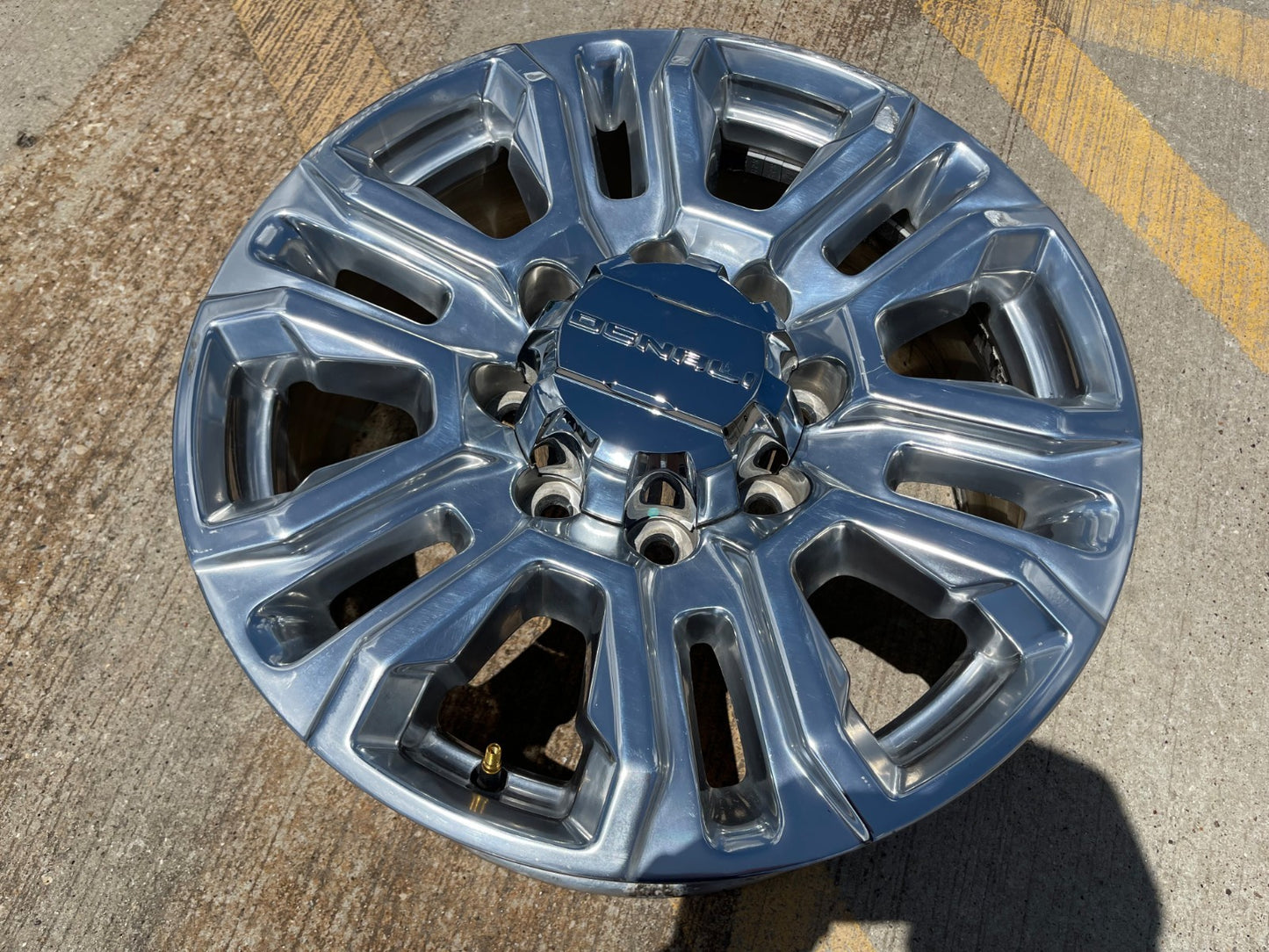 20" GMC Sierra Denali 2500 3500 OEM 5957 spare wheel rim
